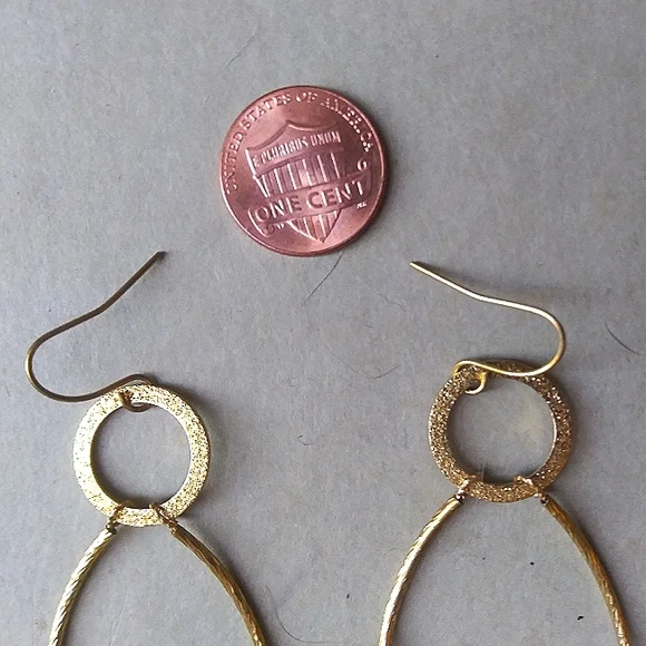 Sold! Small 'Crystal Chandelier' Earrings in Amethyst - Picture 4 of 7